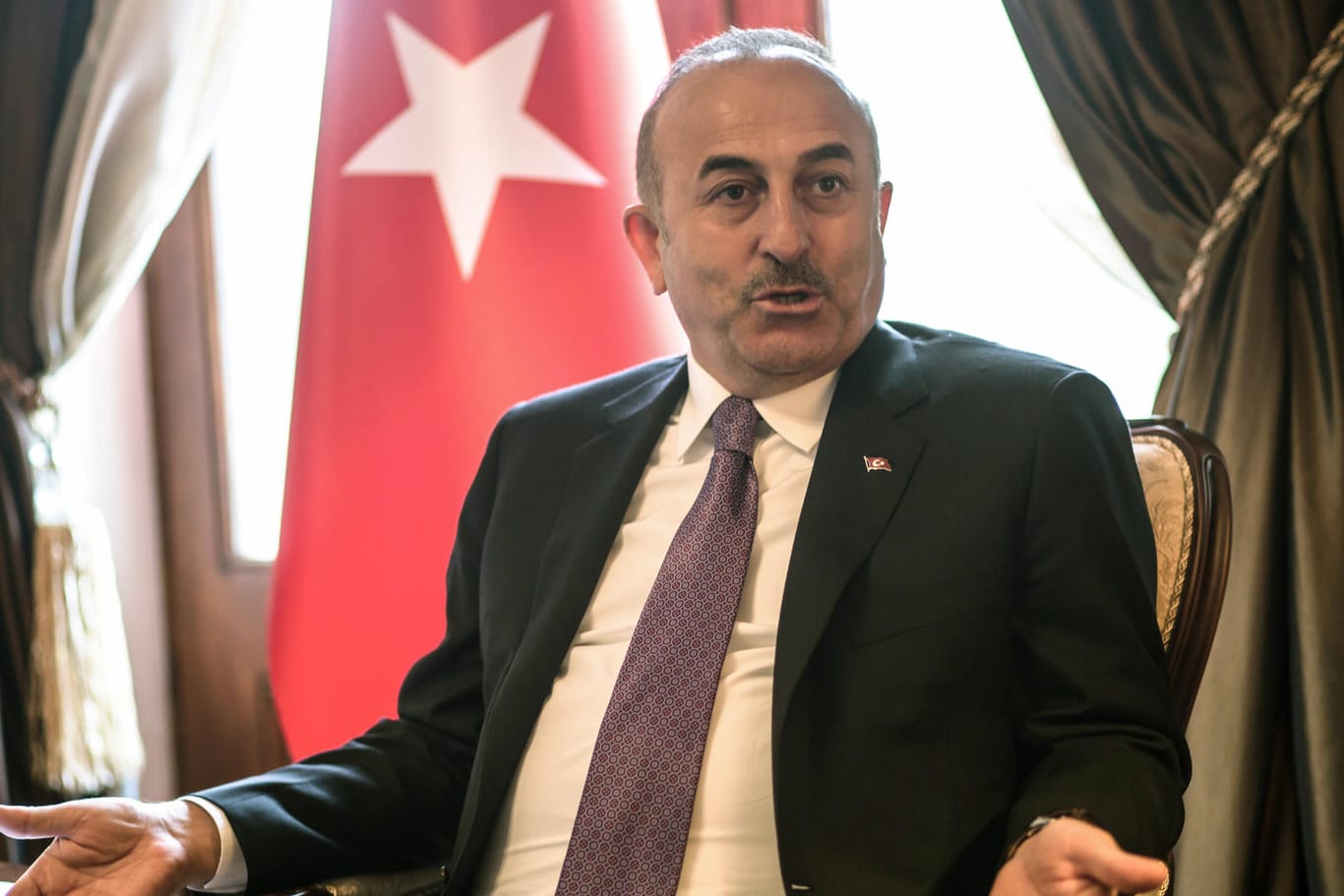 Der türkische Außenminister Mevlüt Cavusoglu: "Wir sollten den Dialog aufrecht erhalten."