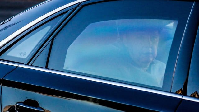 Über die Frage, wie lange Angela Merkel noch Bundeskanzlerin bleibt, wird schon seit langem spekuliert. Über die Frage, wie lange Angela Merkel noch Bundeskanzlerin bleibt, wird schon seit langem spekuliert.