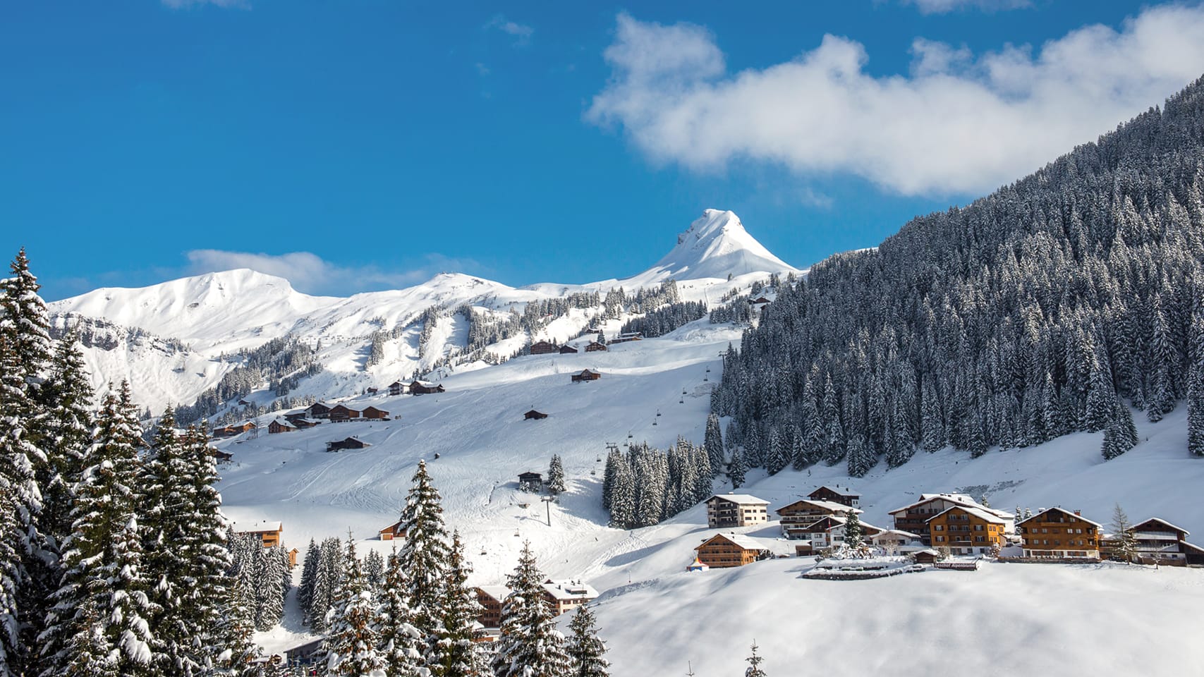 Damüls im Herzen des Vorarlbergs ist ein Winterparadies. Damüls im Herzen des Vorarlbergs ist ein Winterparadies.