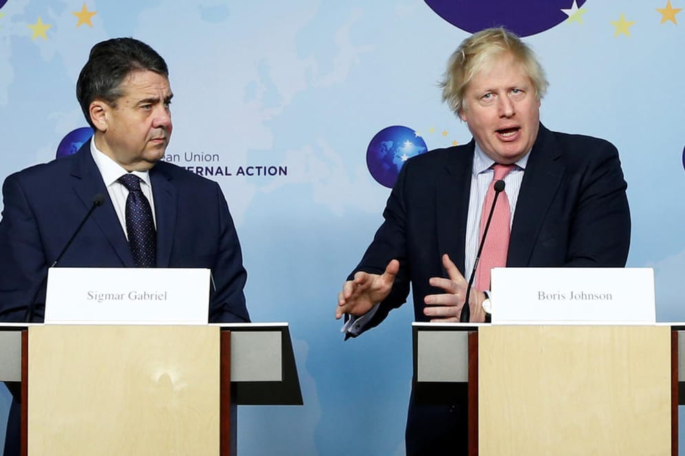Seltene Einigkeit: Außenminister Sigmar Gabriel und sein britischer Amtskollege Boris Johnson wollen das Atomabkommen mit dem Iran retten.