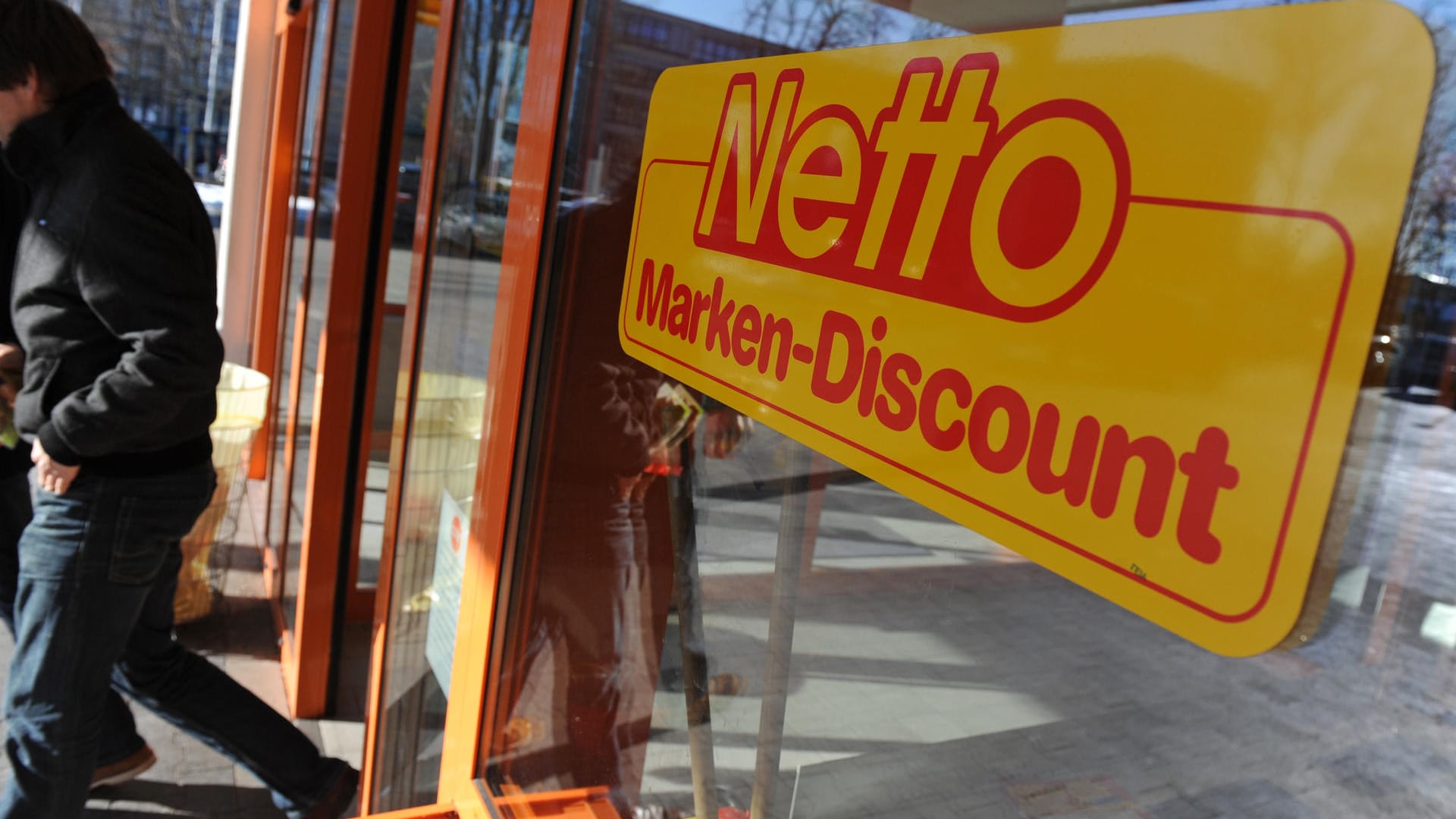 Eine Netto-Filiale in München: Das Unternehmen testet als erster Discounter ein neues Kassensystem.