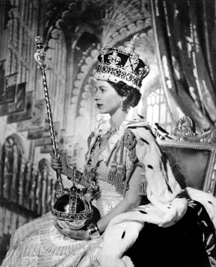 Die Königin nach ihrer Krönung im Jahr 1953.