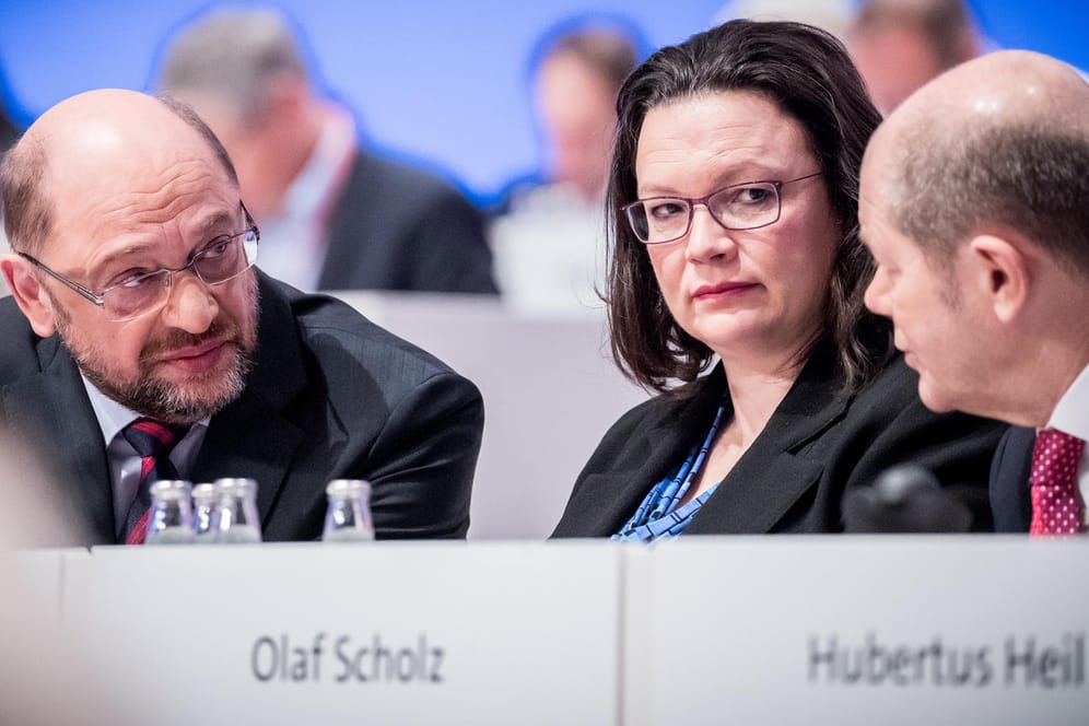 Martin Schulz, Andrea Nahles und Olaf Scholz: Nach dem Abschluss der Sondierungen gilt es für die SPD-Spitze jetzt, die Parteibasis von den Kompromissen zu überzeugen.