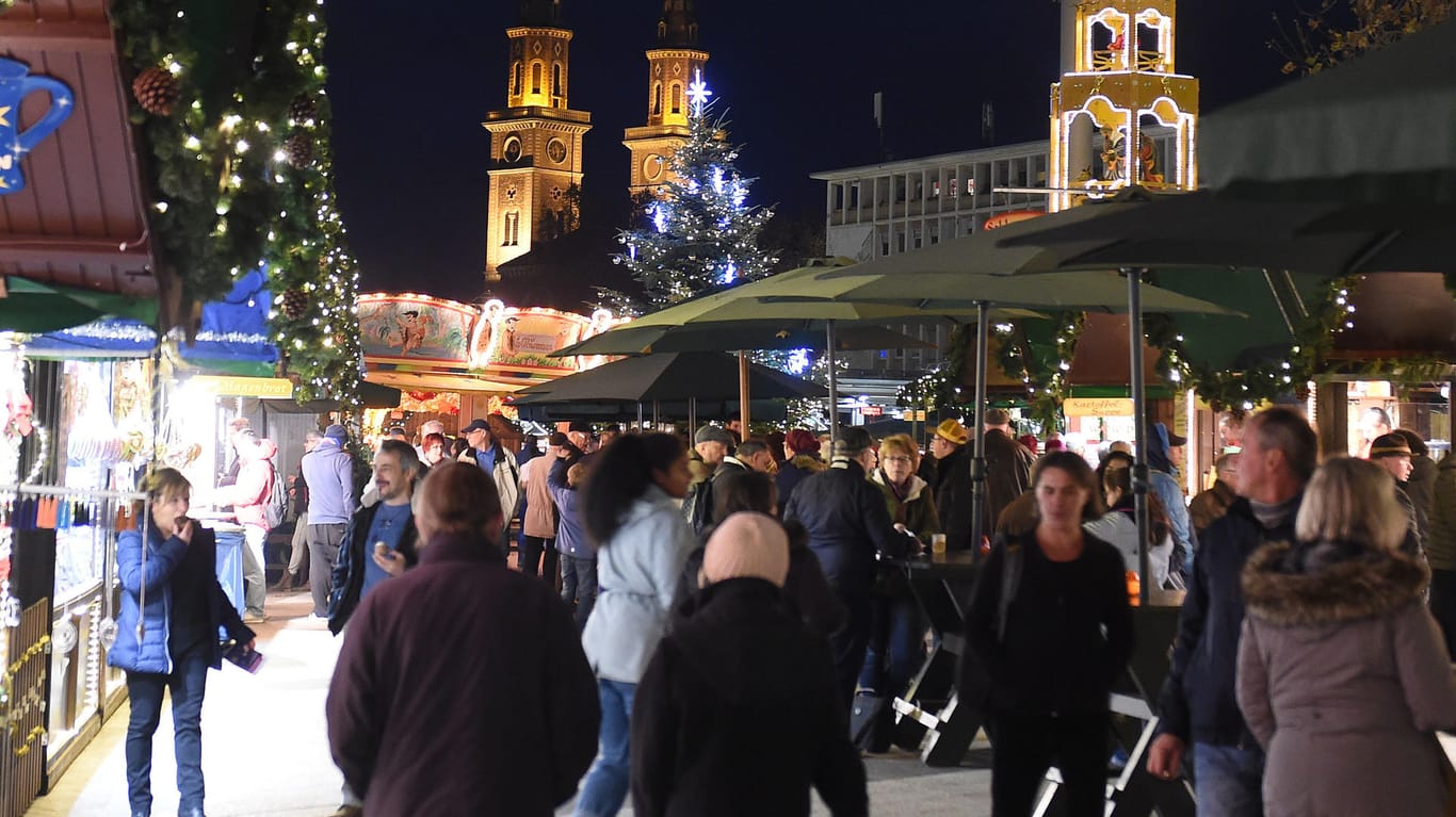 Der Weihnachtsmarkt in Ludwigshafen: Hier wollte ein zwölfjähriger Junge eine Bombe zu zünden.