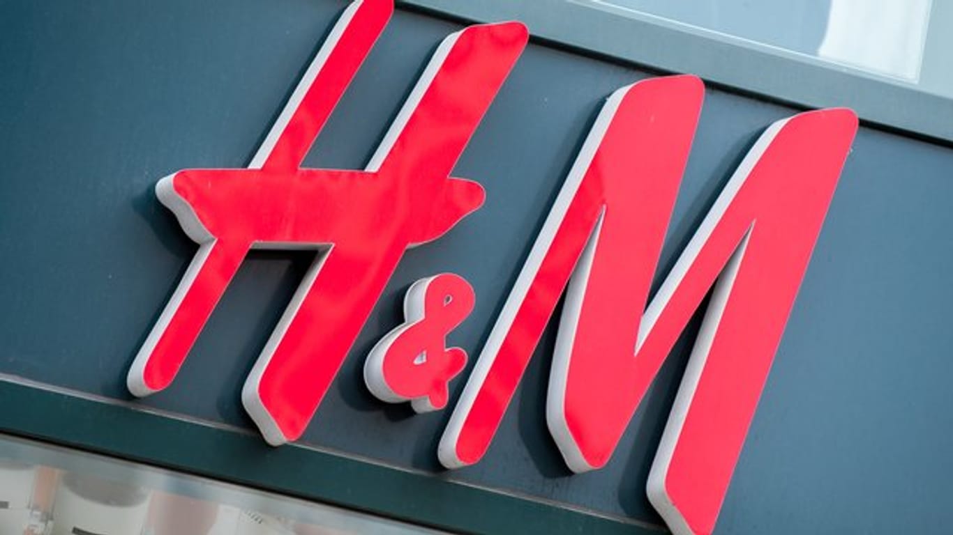 Das Logo von H&M.