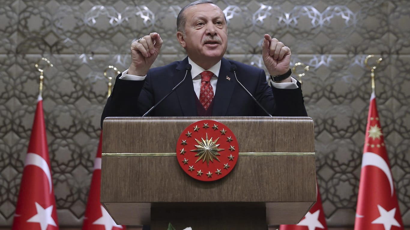 Der türkische Präsident Recep Tayyip Erdogan: Er schickt die Armee gegen die Kurdenmiliz, die den Norden Syriens gegen den Islamischen Staat verteidigte.