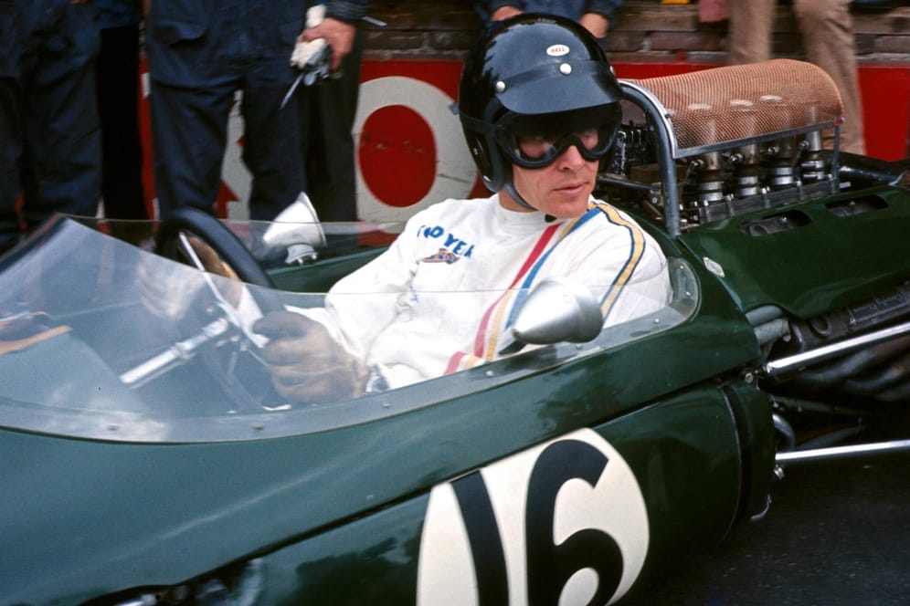 Dan Gurney bei einem Rennen in den Niederlanden 1965: Die Motorsport-Legende ist verstorben.