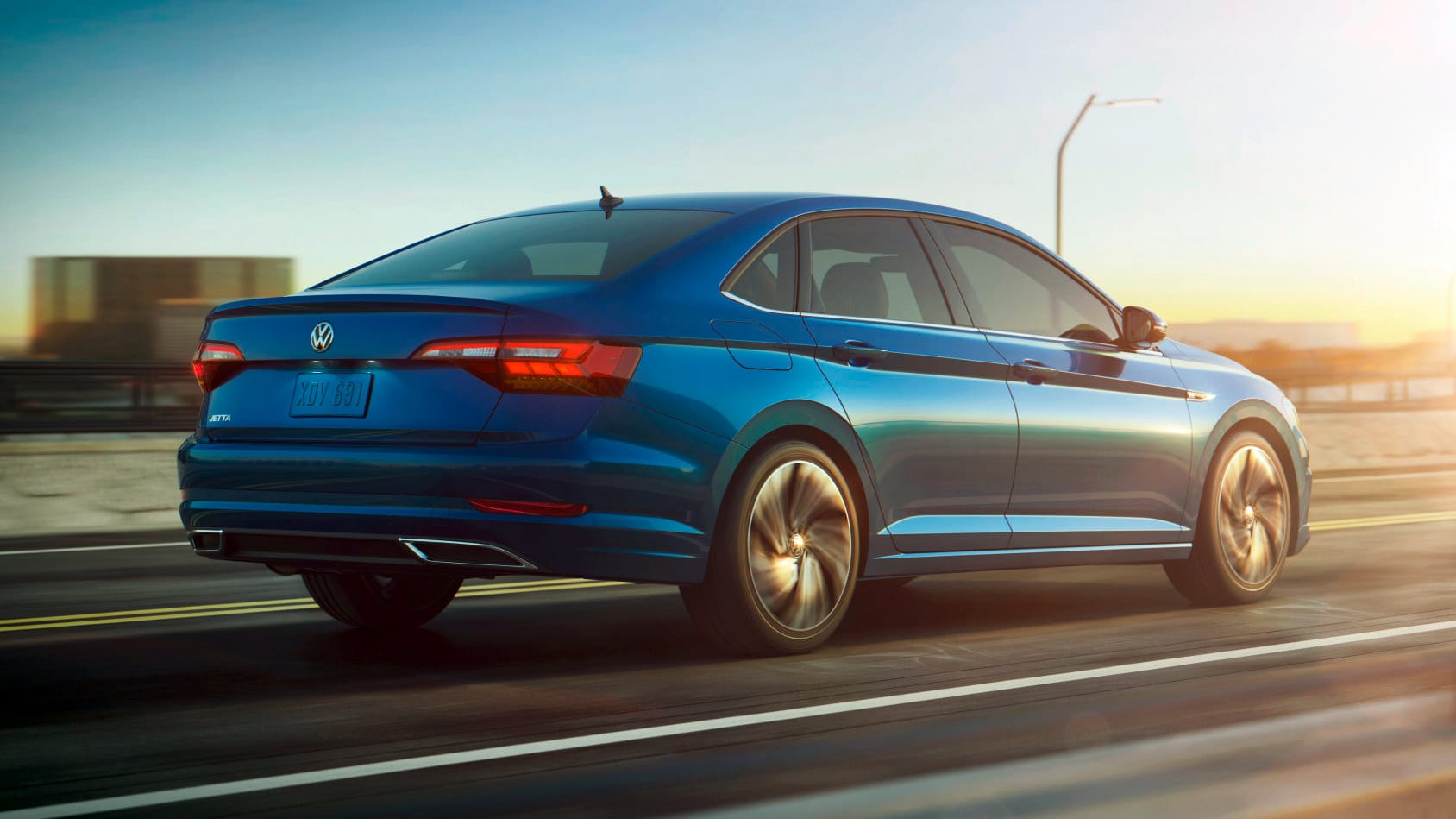 VW Jetta: der 4,70 Meter lange Jetta setzt optisch auf deutsche Werte für Wertigkeit und Präsenz.