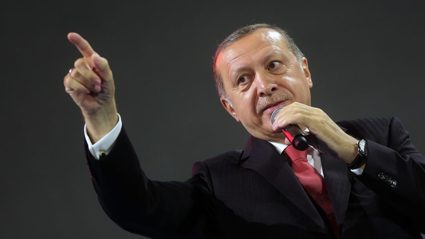 Recep Tayyip Erdogan in Istanbul: Der türkische Präsident geht in der Syrien-Politik auf Konfrontationskurs mit den USA.