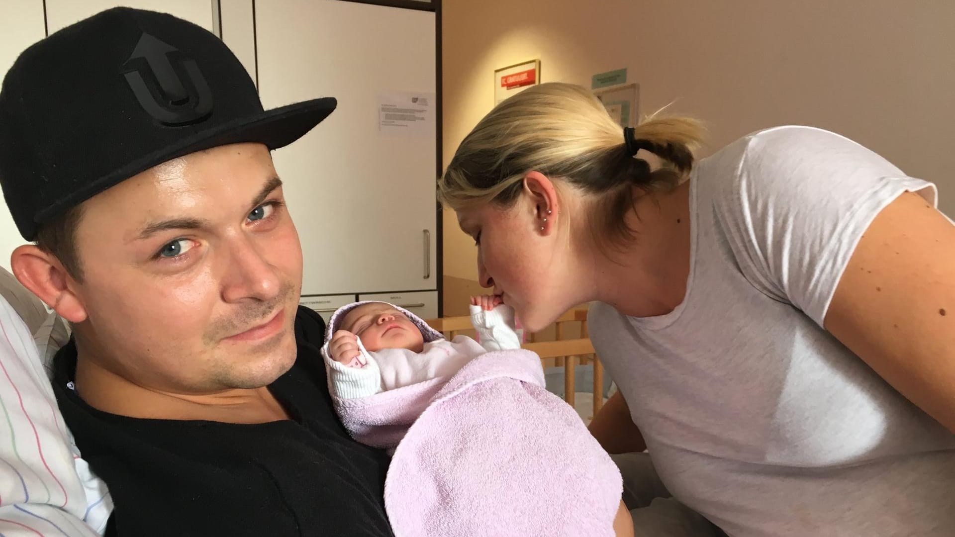 Peter und Vanessa: Das Paar schwebt im Baby.Glück.