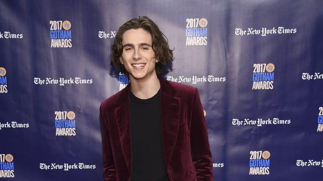 Timothée Chalamet distanziert sich von Woody Allen.