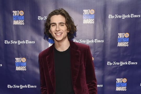 Timothée Chalamet distanziert sich von Woody Allen.