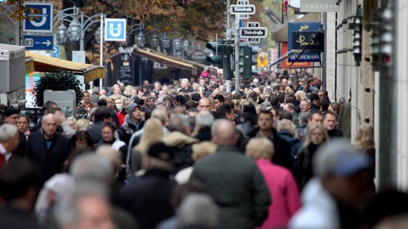 82,5 Millionen Menschen lebten Ende 2016 in Deutschland.