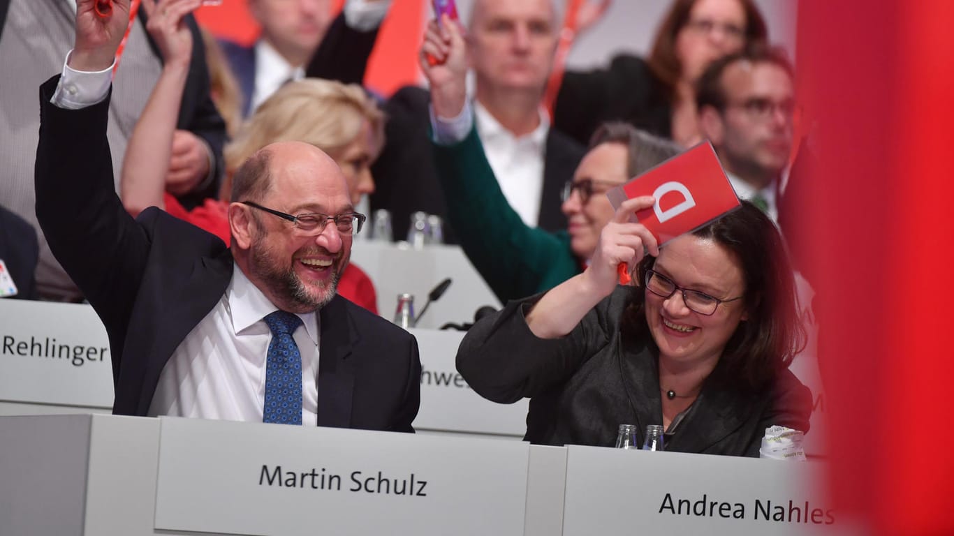 Die Spitzenriege der SPD auf dem Parteitag im Dezember: Lehnt die Basis eine Große Koalition ab, sind sie alle in Frage gestellt.