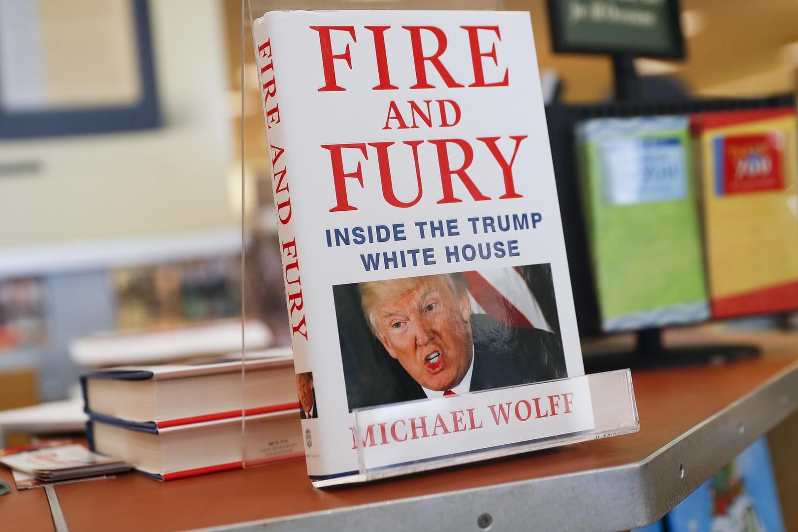 Enthüllungsbuch "Fire and Fury": Der Bestseller soll nun als TV-Serie verfilmt werden.