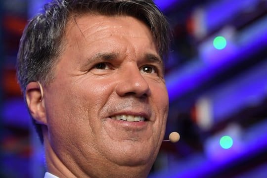 BMW-Chef Harald Krüger: 2017 wurden weltweit rund 200.000 mehr Autos der Marke Mercedes verkauft als BMW. Das soll sich ändern.