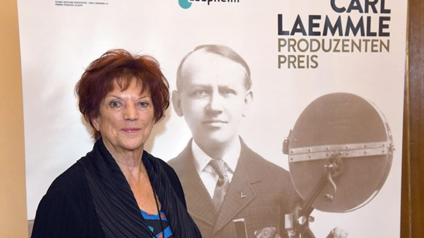 Regina Ziegler wird mit dem Carl Laemmle Produzentenpreis 2018 geehrt.