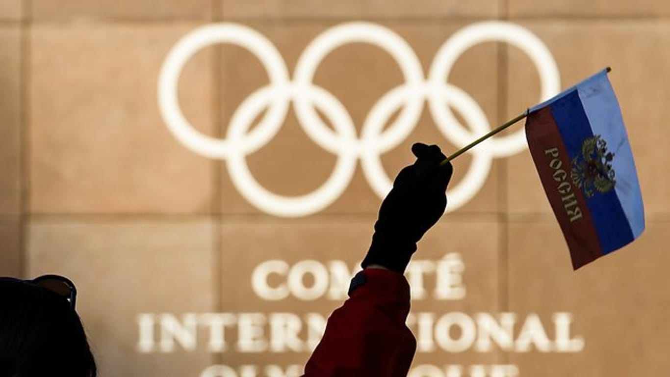 Das IOC prüft, welche russischen Sportler bei den Winterspielen in Pyeongchang an den Start gehen dürfen.