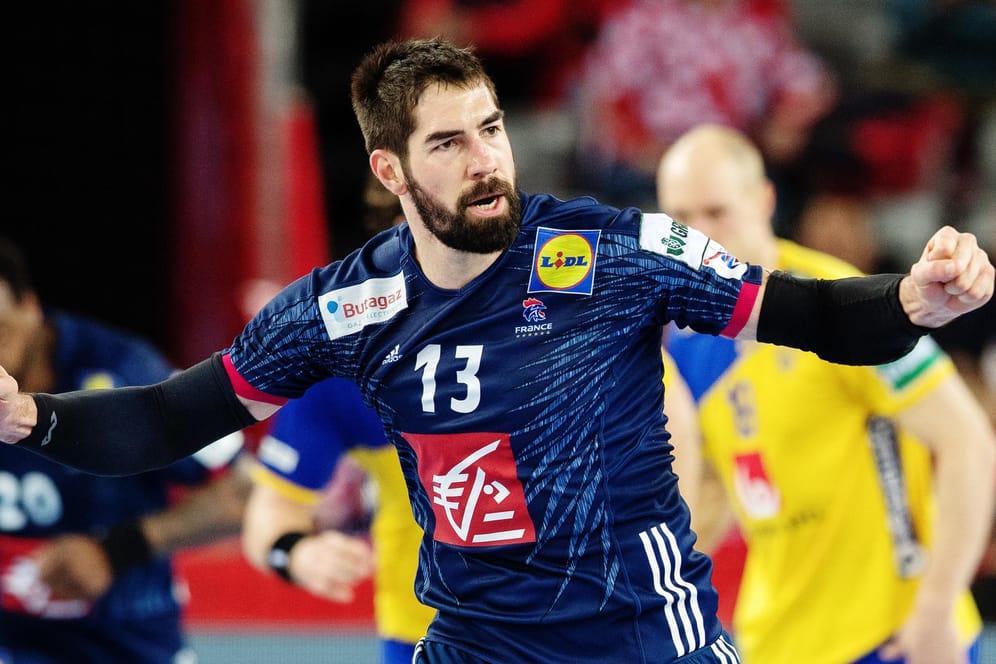 Frankreichs Handball-Superstar Karabatic feiert einen Treffer gegen Schweden.