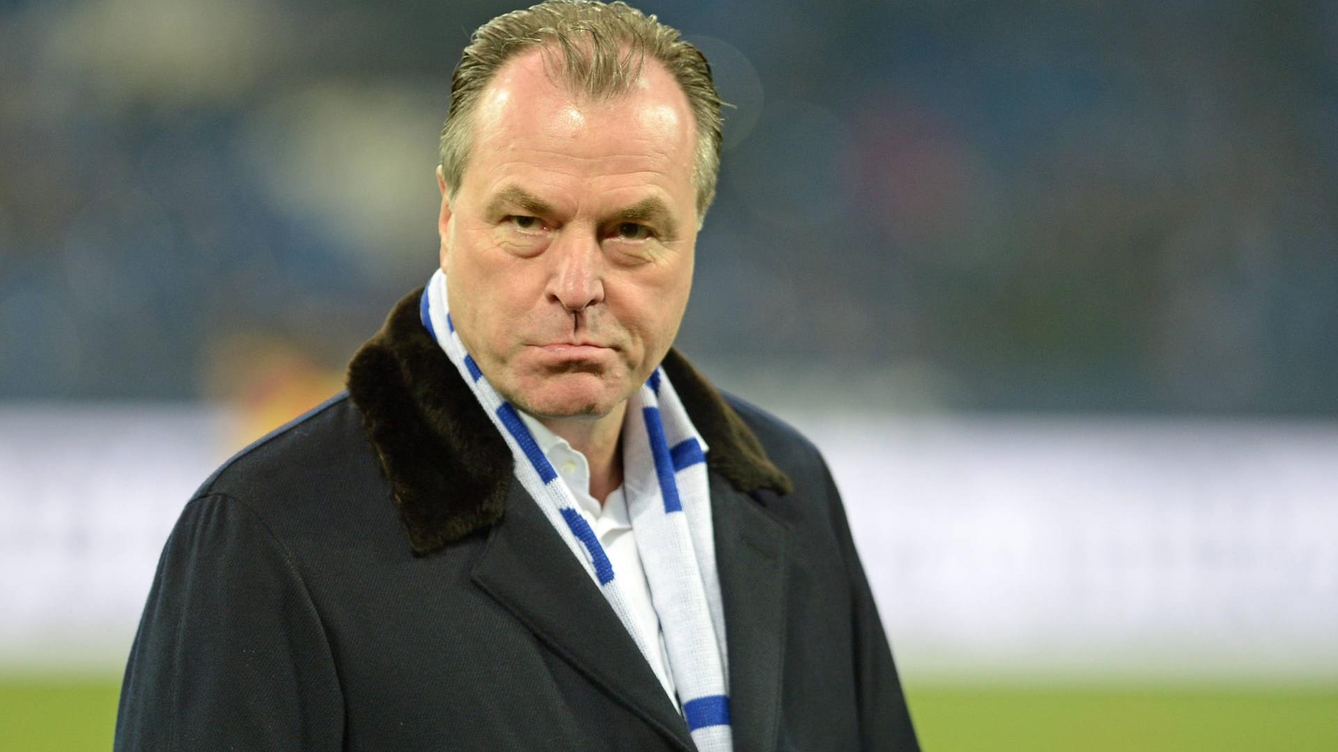 Clemens Tönnies: Der Schalker Aufsichtsratschef ist wütend über den Abgang von Leon Goretzka. Clemens Tönnies: Der Schalker Aufsichtsratschef ist wütend über den Abgang von Leon Goretzka.