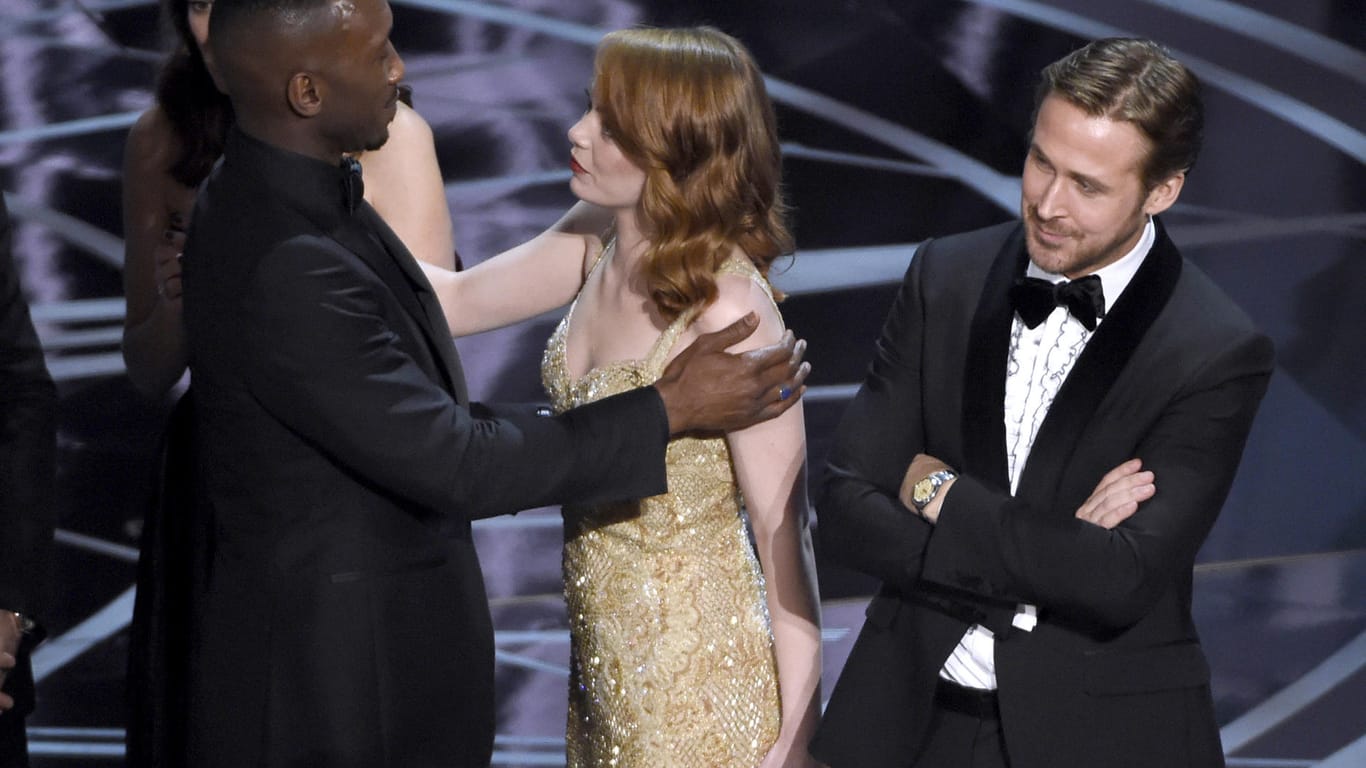 Mahershala Ali, Emma Stone und Ryan Gosling: Im vergangenen Jahr schrieben sie mit der großen Oscar-Panne Geschichte.