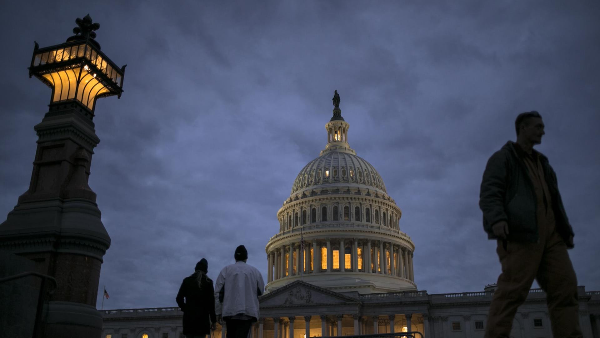 Das Capitol in Washington (USA): In den USA bleiben viele Ämter und Behörden ebenso geschlossen wie bundeseigene Museen, Zoos und andere Freizeiteinrichtungen.