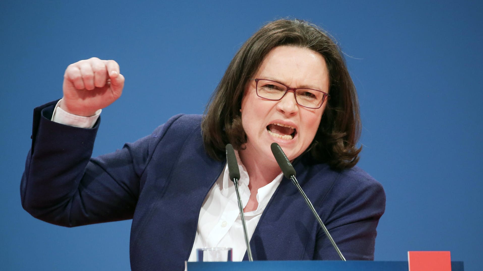 Nahles: Gilt jetzt als die Rednerin, die Schulz rettete.