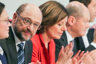 Andrea Nahles, Martin Schulz und Malu Dreyer beim SDP-Parteitag (v.l.n.r.): Nicht alle konnten bei den Delegierten punkten.