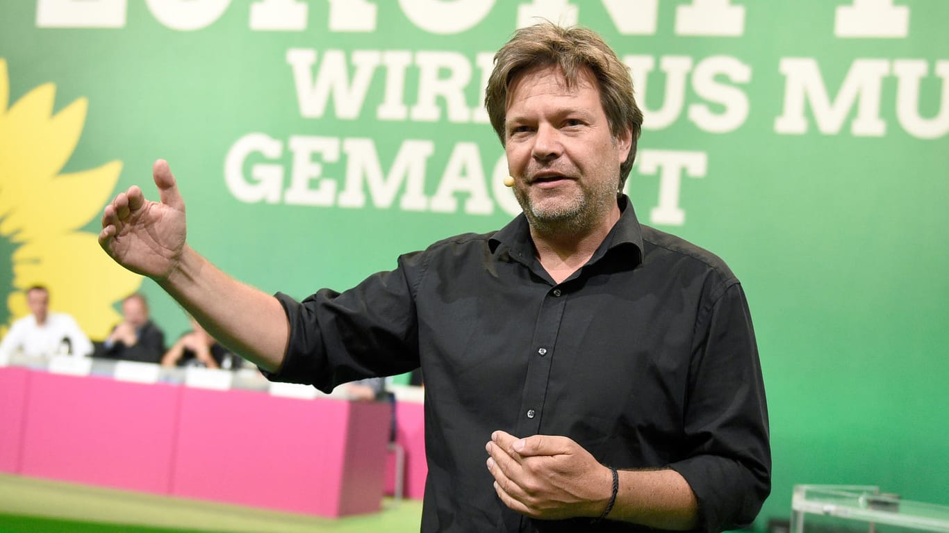 Robert Habeck: Der schleswig-holsteinische Umweltminister möchte die traditionelle Trennung von Amt und Mandat bei den Grünen aufweichen.