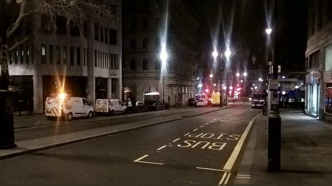 Gähnende Leere im Londoner Zentrum: Die Feuerwehr evakuierte 1500 Menschen. Gähnende Leere im Londoner Zentrum: Die Feuerwehr evakuierte 1500 Menschen.