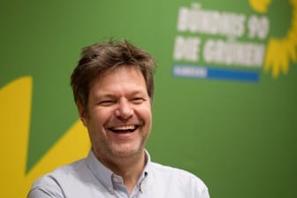 Schleswig-Holsteins Umweltminister Robert Habeck gilt als neuer Hoffnungsträger der Grünen.