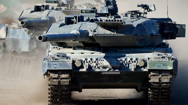 Ein Kampfpanzer "Leopard 2 A6": Deutsche Panzerexporte in die Türkei stehen seit der türkischen Offensive in Syrien in der Kritik.