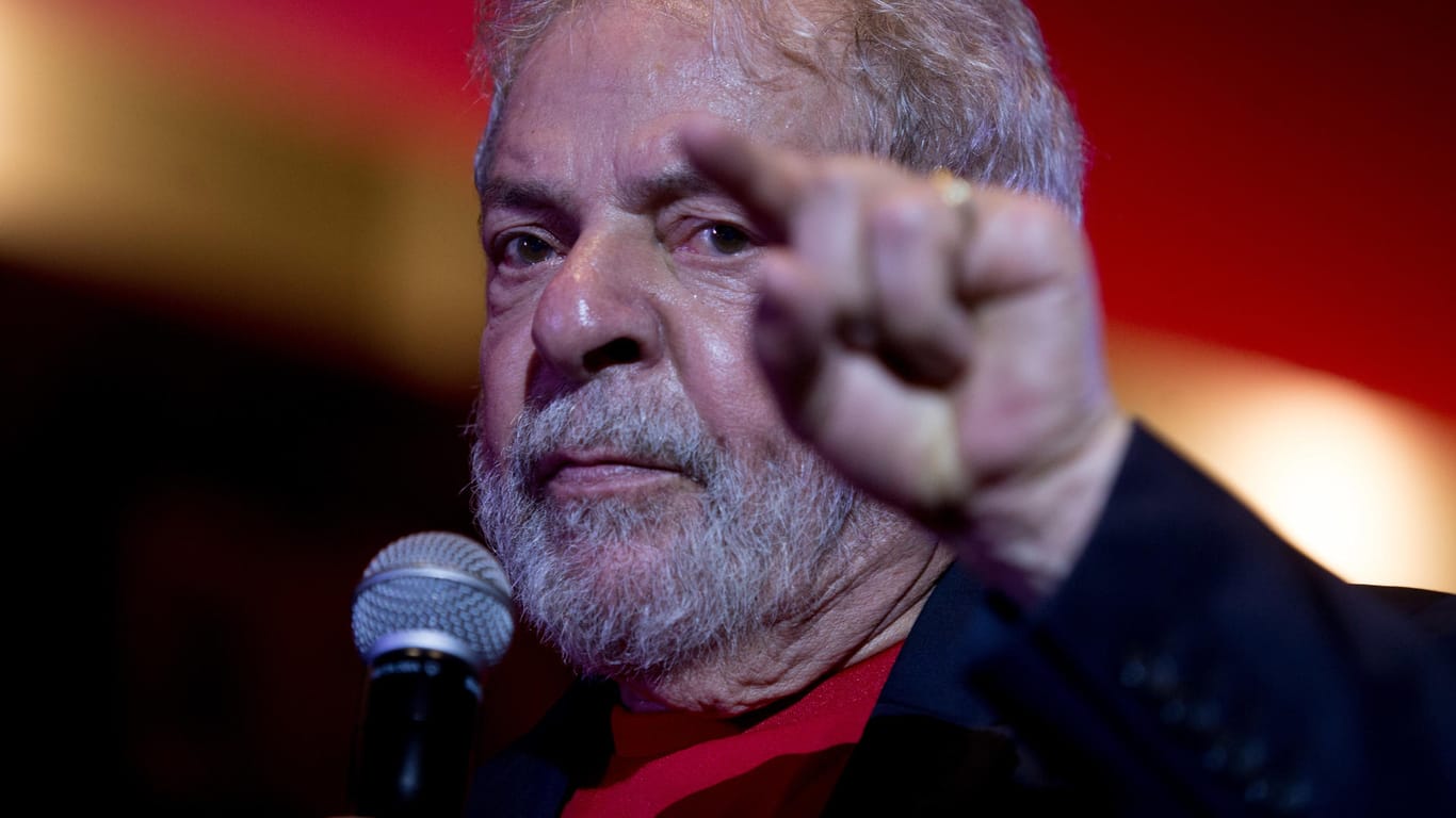 Luiz Inacio Lula da Silva bei einer Rede: Dem Ex-Präsidenten droht eine lange Haftstrafe.