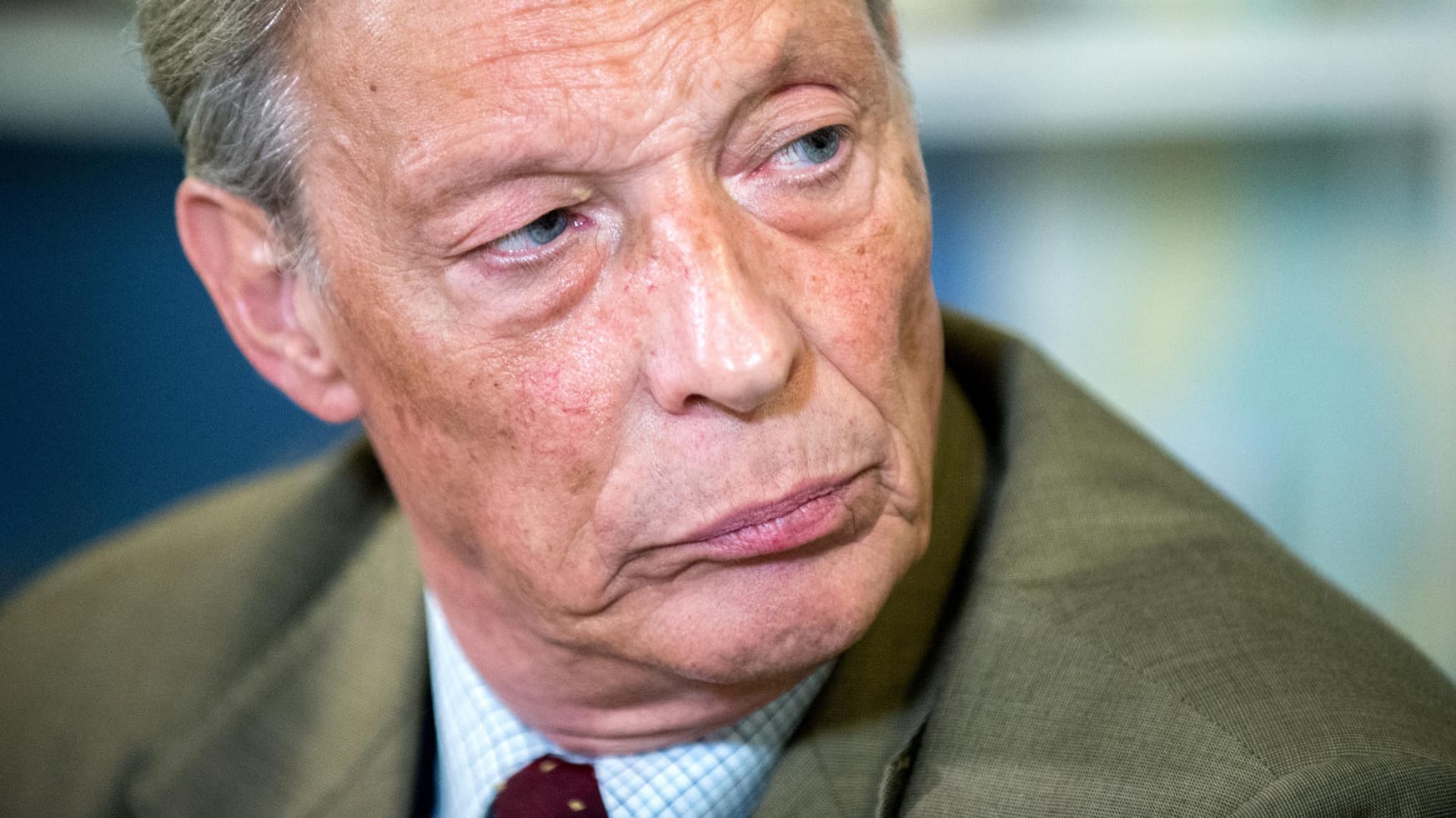 Armin-Paul Hampel: Der entmachtete Landeschef ruft das Schiedsgericht an.