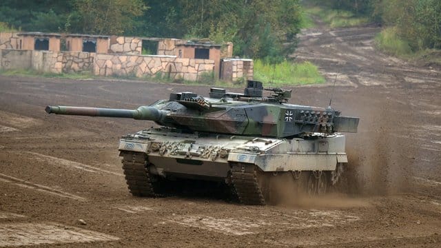 Weltweit gefragt: Ein deitscher Kampfpanzer vom Typ Leopard 2A6.