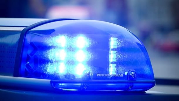 Blaulicht der Polizei: In Giengen kam es zu einem tödlichen Unfall.