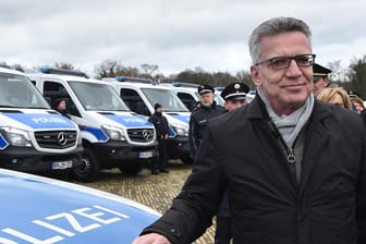 Innenminister Thomas de Maizière (CDU): Einlenken im Streit mit Polen, Ungarn und Tschechien?
