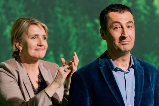 Der Parteitag der Grünen verabschiedete Simone Peter und Cem Özdemir, die beide nicht mehr für den Parteivorsitz kandidieren.