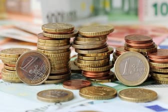 Die Steuereinnahmen von Bund, Ländern und Gemeinden summierten sich im vergangenen Jahr auf 674,6 Milliarden Euro.