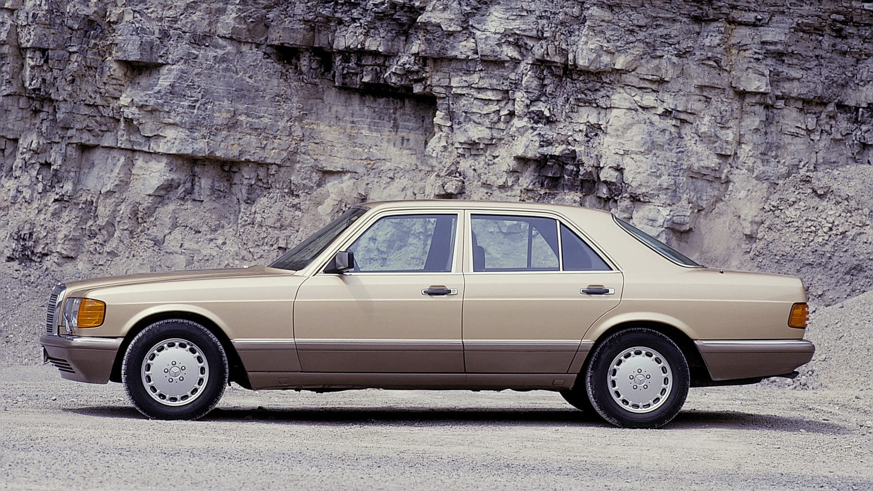 Mercedes-Benz 560 SEL: Die S-Klasse Baureihe 126 (1988 bis 1991). Mercedes-Benz 560 SEL: Die S-Klasse Baureihe 126 (1988 bis 1991).