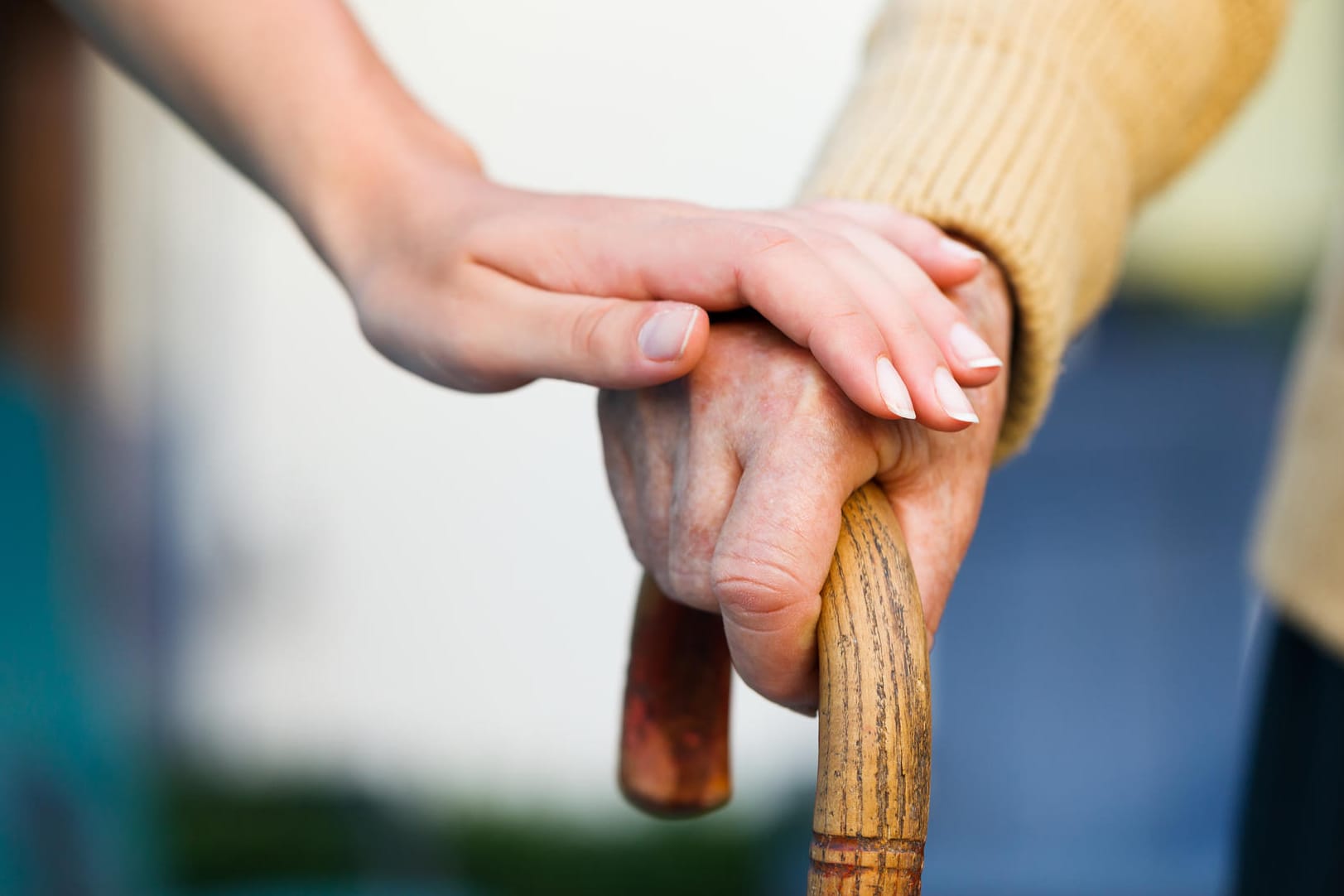 Alzheimer: Bis heute gibt es keine Medikamente Heilung der Krankheit und die Forschungsergebnisse lassen kaum hoffen.