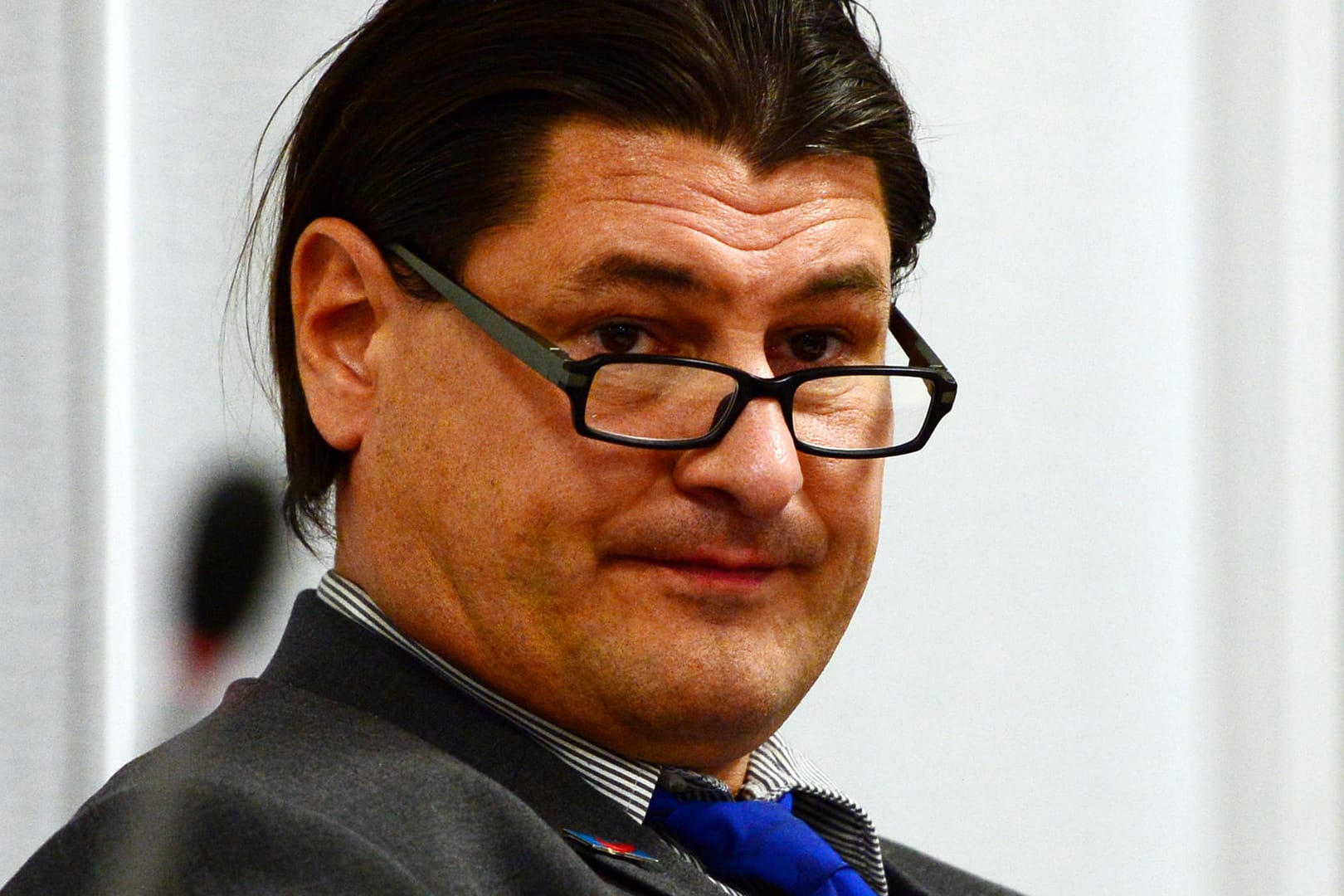 Der AfD-Abgeordnete Mario Lehmann: Nach seinen vulgären Äußerungen über Flüchtlinge wird eine Landtagssitzung in Magdeburg unterbrochen.
