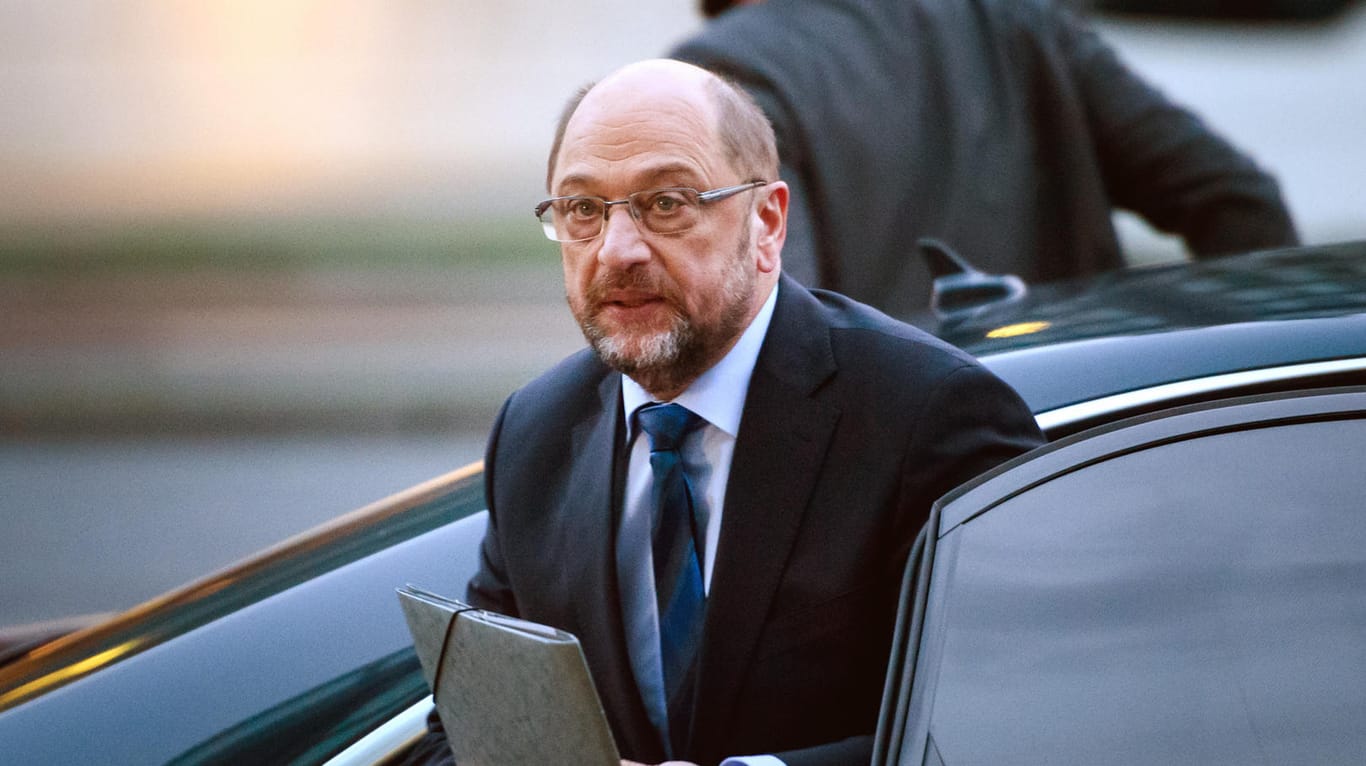 Martin Schulz: Will seine Entscheidung, ob er einen Kabinettsposten übernimmt, erst nach dem SPD-Mitgliederentscheid treffen.