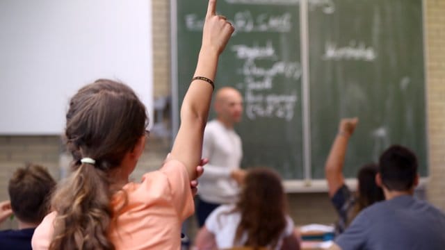 Schüler im Unterricht in Aschaffenburg.