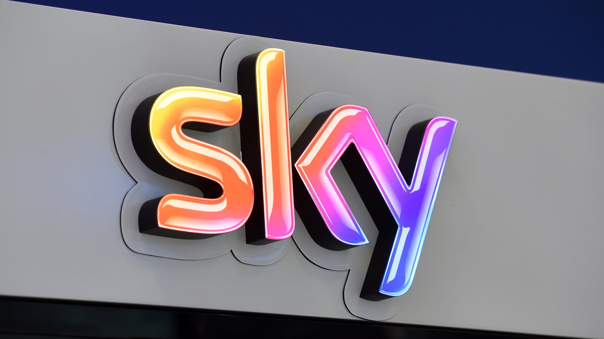 Sky-Logo: Das Ultra-HD-Angebot von Sky Deutschland ist ab Ende Januar auch bei Vodafone und Unitymedia verfügbar