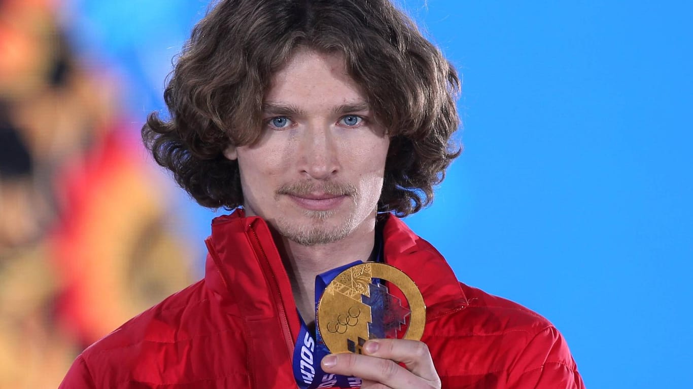 Iouri Podladtchikov bei der Vergabe der Goldmedaille in Sotschi.