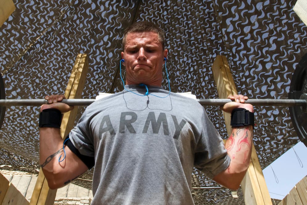 Ein Soldat trainiert in einem Außenposten der US-Armee in Afghanistan: Eine Fitness-App, die Bewegungsprofile ihrer Nutzer aufzeichnet, ist auch unter Militärangehörigen sehr verbreitet.