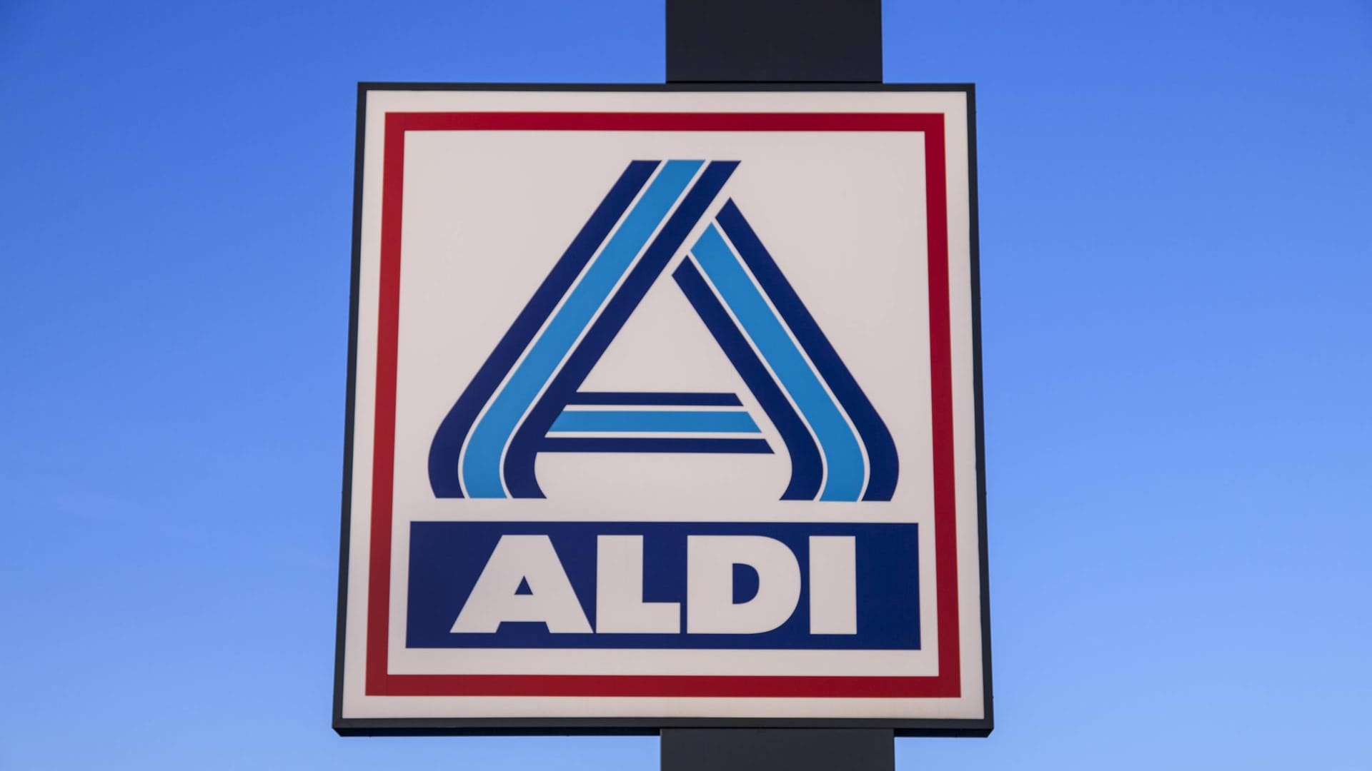 Ein Logo von Aldi Nord: Der Discounter zählt seit Jahren zu den beliebtesten in Deutschland.