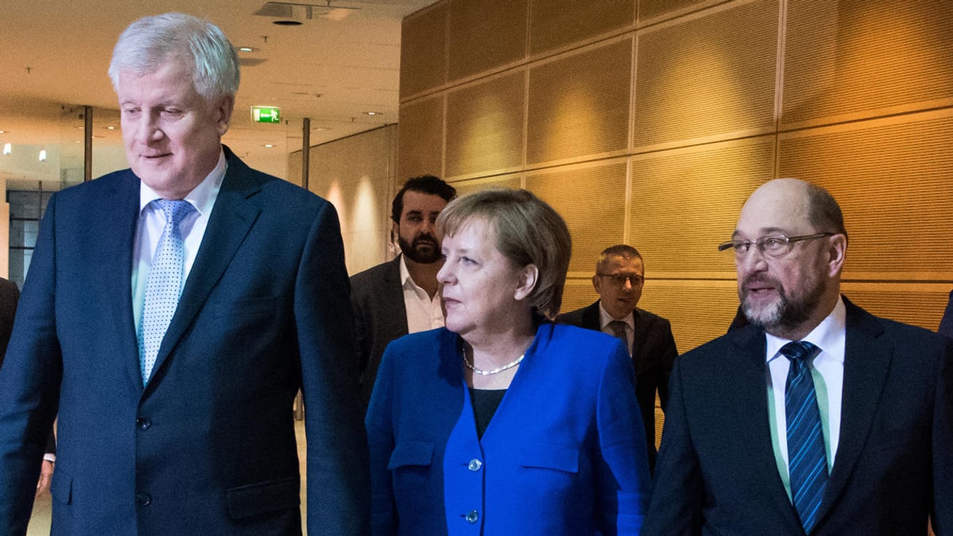 Horst Seehofer, Angela Merkel und Martin Schulz (v.l.n.r.): Noch ist nicht klar, wer von den Dreien in einer neuen Groko-Regierung dabei sein würde.