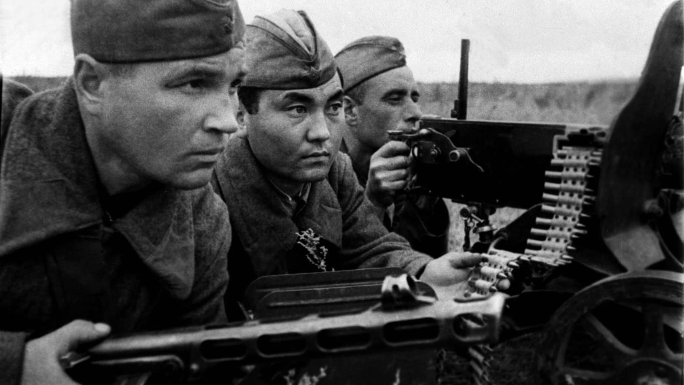 Rotarmisten: Rund eine halbe Million sowjetische Soldaten starben bei der Verteidigung Stalingrads.
